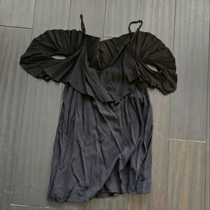 Old navy open shoulder top